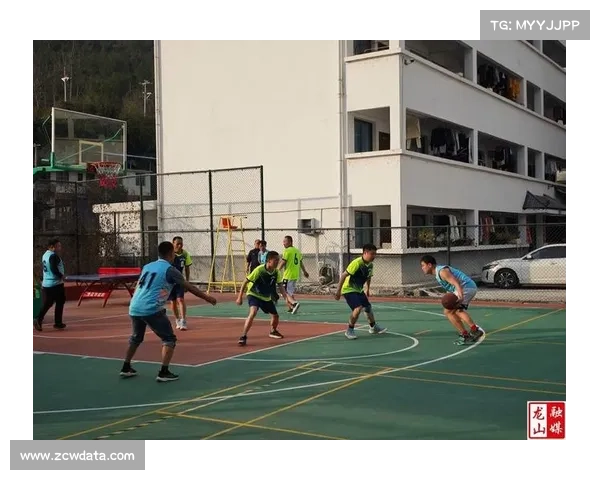 草原排球馆成社区凝聚纽带，牧民自发组织联赛