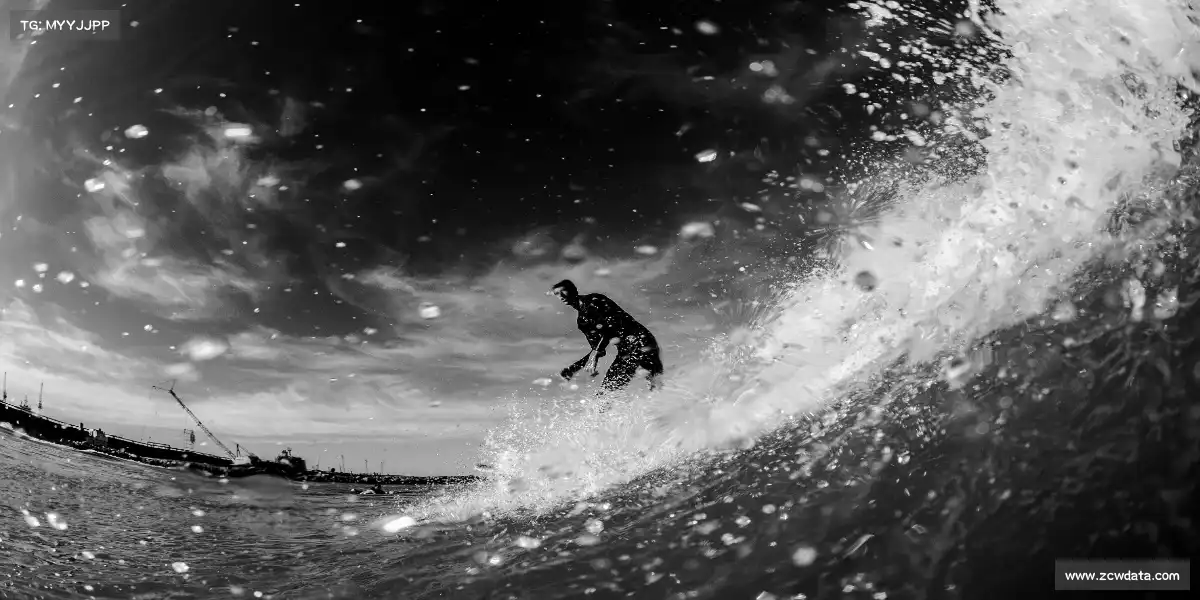 中彩网官网——🏄‍♀️💥 管浪穿越，水晶隧道！
